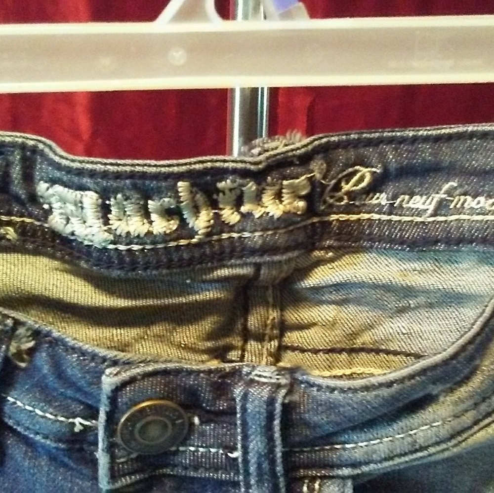 British ONE of a KIND Tattered Jeans